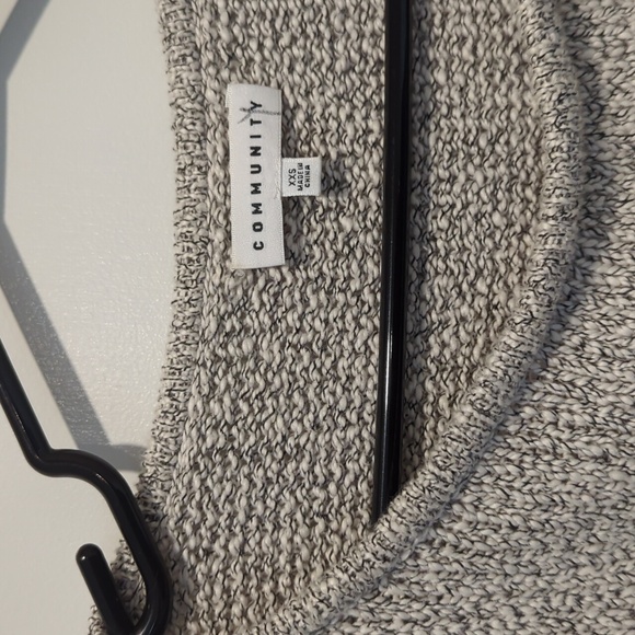 COMMUNITY Knit Sleeveless Cape Sweater - Picture 5 of 7